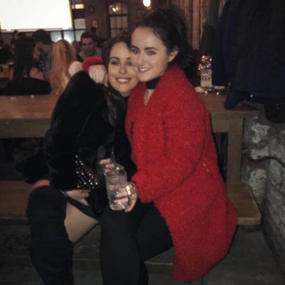 Meet your Posher, Tara - Picture 1 of 1